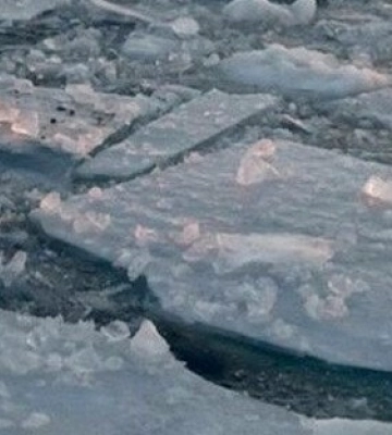 У Новомосковську під кригу на Самарі провалилися двоє людей
