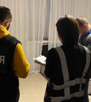 На Львівщині подружжя виготовляло фальшиві посвідчення водія: їх затримали