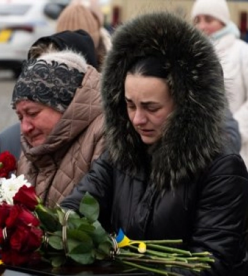 Ужгород сьогодні попрощався із 30-річним солдатом, розвідником-навідником Владиславом Павловим