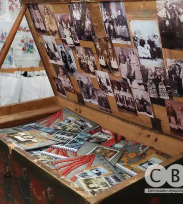 Кропивницька етнолабораторія створила календар з історичними фото жителів Кіровоградщини (фоторепортаж)