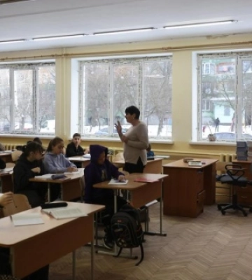 Був пошкоджений внаслідок ракетної атаки. У Львові повернулися до навчання учні ліцею &quot;Оріяна&quot;
