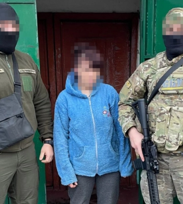 В Донецкой области задержали коллаборантку: женщина проезжала по 100 км ежедневно для выявления позиций ВСУ