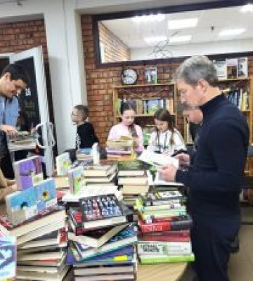 Бібліотеку Ковеля поповнили англомовними книжками