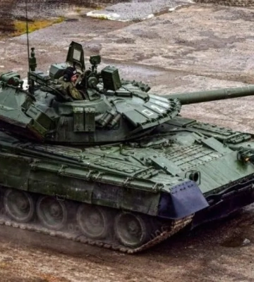 Башню вырвало с мясом: под Авдеевкой эффектно ликвидирован Т-80БВМ россиян. ВИДЕО