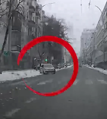 У Києві штраф наздогнав водія, який рухався смугою громадського транспорту