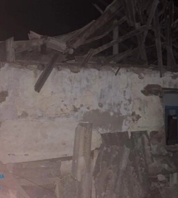 Рашисти обстріляли Куцурубську громаду на Миколаївщині, пошкоджено будинок, з-під завалів деблокували жінку та двох дітей