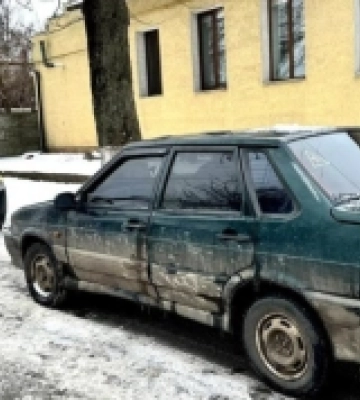 У Здолбунові водій з фальшивими документами намагався відкупитися від поліції