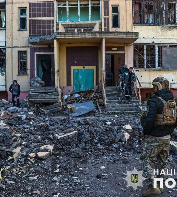 Отримала поранення після відмови від евакуації: &quot;білі янголи&quot; вивезли ще 5 людей з Авдіївки