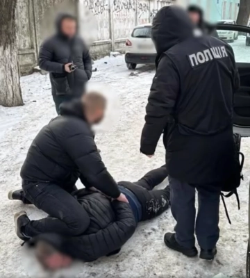 В Одесской области разоблачили предпринимателя, который требовал взятку у военнослужащего (видео)