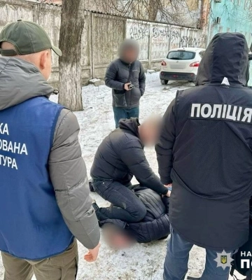 В Одесі підприємець вимагав хабар з військового за сприяння в оформленні інвалідності онкохворій матері — поліція