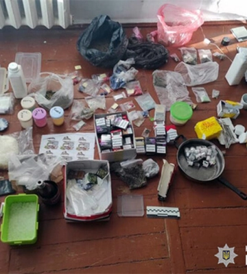 В Хмельницкой области полицейские изъяли у студента наркотики примерно на 4 млн грн