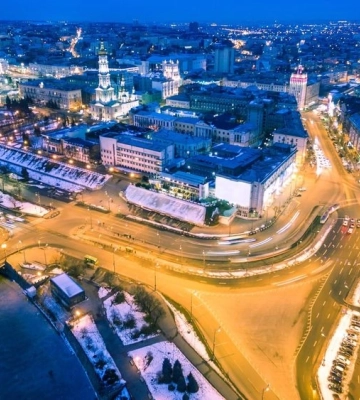 Окупанти, попередньо, вдарили по центру Харкова двома ракетами С-300: відомо про чотирьох постраждалих