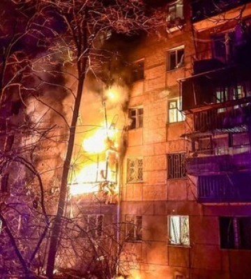 Атака дронів на Одесу: троє поранених, з пошкодженого будинку евакуювали 130 осіб