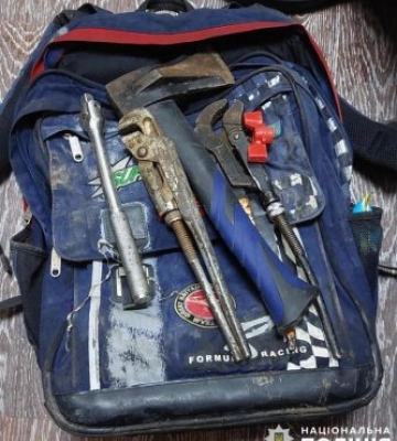 У Миколаєві колишній сантехнік викрав крани та залишив без води мешканців багатоповерхівки