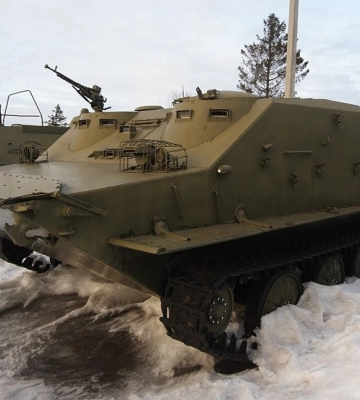 ВСУ под Авдеевкой уничтожили редкий раритет советского оборонпрома — БТР-50 
