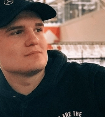 «Гидко, що такі люди живуть в Луцьку»: біля замку Любарта лучанин, що «засвітився» на відпочинку в Домінікані, співав російські&amp;hellip;