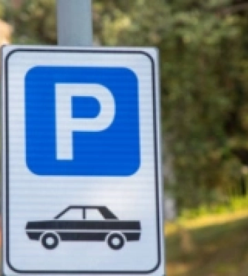У Луцьку планують збільшити кількість платних паркомісць