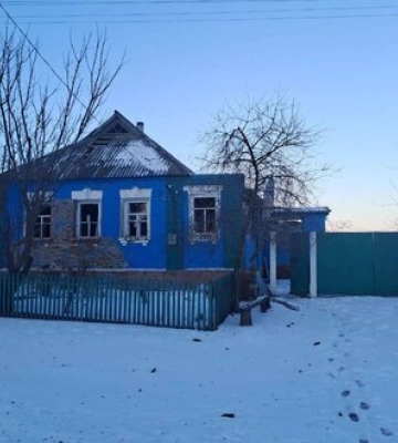 Внаслідок удару РФ по смт Великий Бурлук на Харківщині загинула 61-річна жінка. Постраждали двоє дітей. ФОТОрепортаж