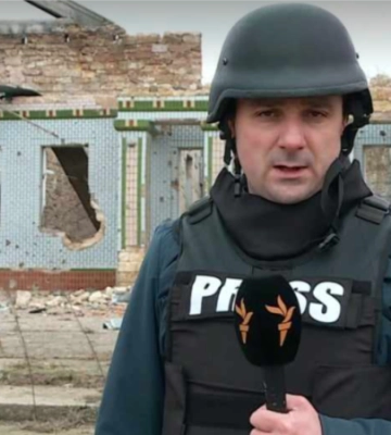 Журналіст Радіо Свобода (проєкт Крим.Реалії) Дмитро Євчин під час зйомок зазнав поранення на фронті