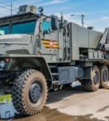 Український БПЛА зафіксував появу в зоні бойових дій на Луганщині російської самохідної вогнеметної системи ТОС-2 “Тосочка”