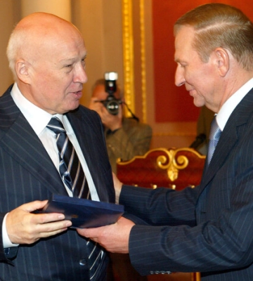 Де перебуває Кучма під час війни? Прессекретарка експрезидента внесла ясність