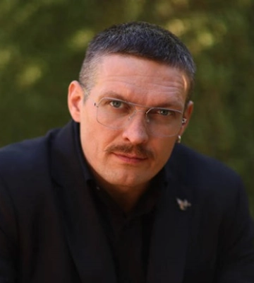 Усик відзначив 37-річчя і звернувся до вболівальників