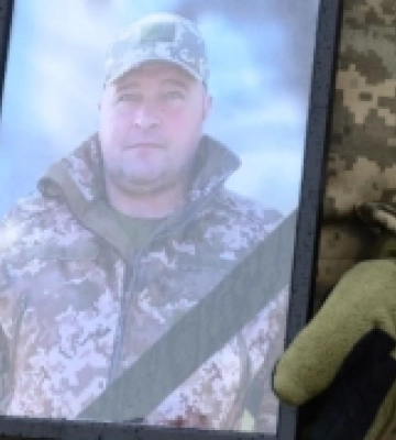 У Рівному попрощалися з полеглим на війні уродженцем Великомежиріцької громади
