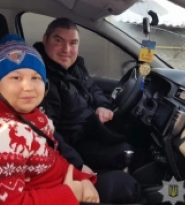 Поліцейські здійснили маленьку мрію 10-річного Сашка із Тячева