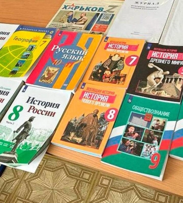 СБУ викрила ще 2-х колаборантів: серед них – директорка ліцею, яка під час окупації Харківщини роздавала російські підручники