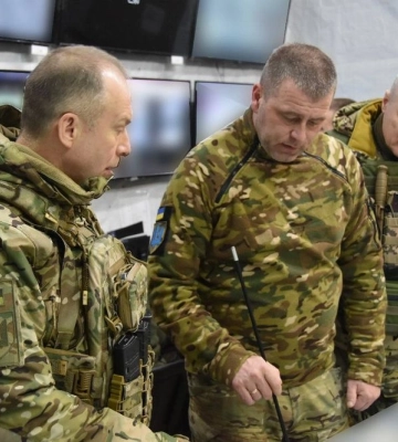 Спланировали применение резервов: Сырский посетил воинские части, которые держат оборону на Купянском направлении