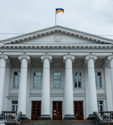 У Полтаві скликають позачергову сесію міськради