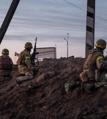 «Янголи Маріуполя» на світлинах та у серцях: у Рівному вшанували пам’ять героїв-азовців (ВІДЕО)