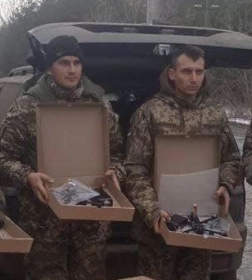 З Івано-Франківська нашим захисникам передали 25 FPV-дронів