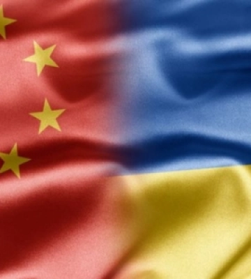 Київ прагне організувати телефонну розмову з очільниками України і Китаю – Bloomberg