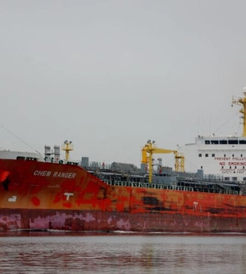 Хусити ракетами атакували американський танкер у Червоному морі