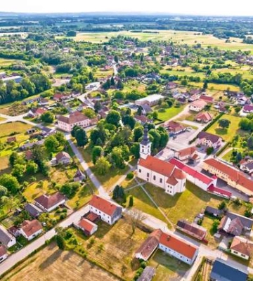 В хорватском городе продают дома по 13 центов: почему такая цена