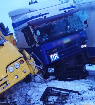 На Чернігівщині шкільний автобус потрапив у ДТП, є постраждалі