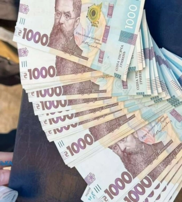 Держслужбовець у Дніпрі пропонував вирішити справу за хабар