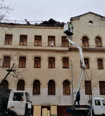 У Харкові закрили всі вікна у житлових будинках, що постраждали від обстрілу 16 січня