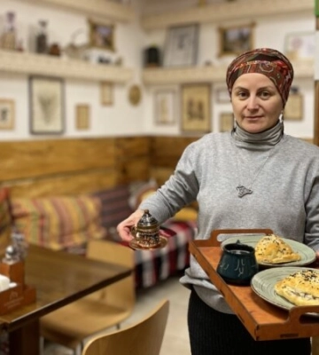 «Жду возвращения в Крым»: история крымской татарки, открывшей кафе в своем четвертом доме