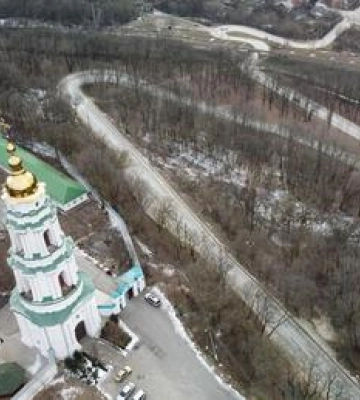 Через зсув ґрунту у Полтаві перекриють серпантин, який сполучав Червоний шлях із центром міста