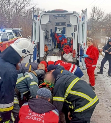 На Одещині рятувальники деблокували водія з понівеченого автомобіля