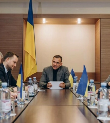 Андрей Шевченко отменил поездку на круглый стол в Одессу. В чем причина?