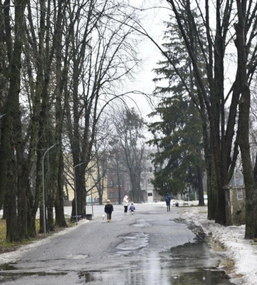 Полтава у світлинах: як змінилося засніжене місто після дощу