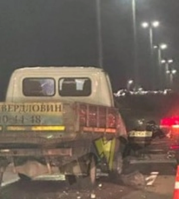 Авария под Киевом парализовала Житомирскую трассу: фото и видео с места ДТП