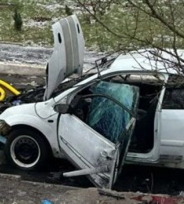 У салоні перебували двоє людей: у Дніпрі на вулиці Підмогильного вибухнув автомобіль 