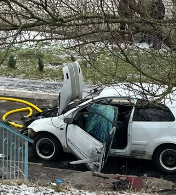 Замах на вбивство: у Дніпрі вибухнув автомобіль із двома людьми в салоні
