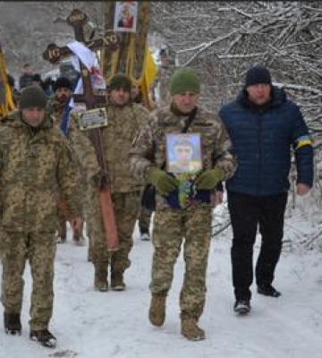 На Полтавщині провели в останню путь ветерана АТО, захисника України Анатолія Омельчука