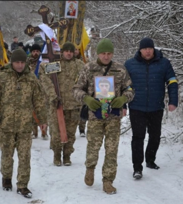 На Полтавщині провели в останню путь ветерана АТО, захисника України Анатолія Омельчука