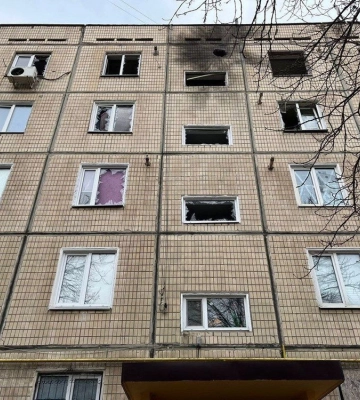 Ворог 10 разів атакував Нікопольщину за добу: пошкоджені п&#039;ятиповерхівки, газогін та ЛЕП